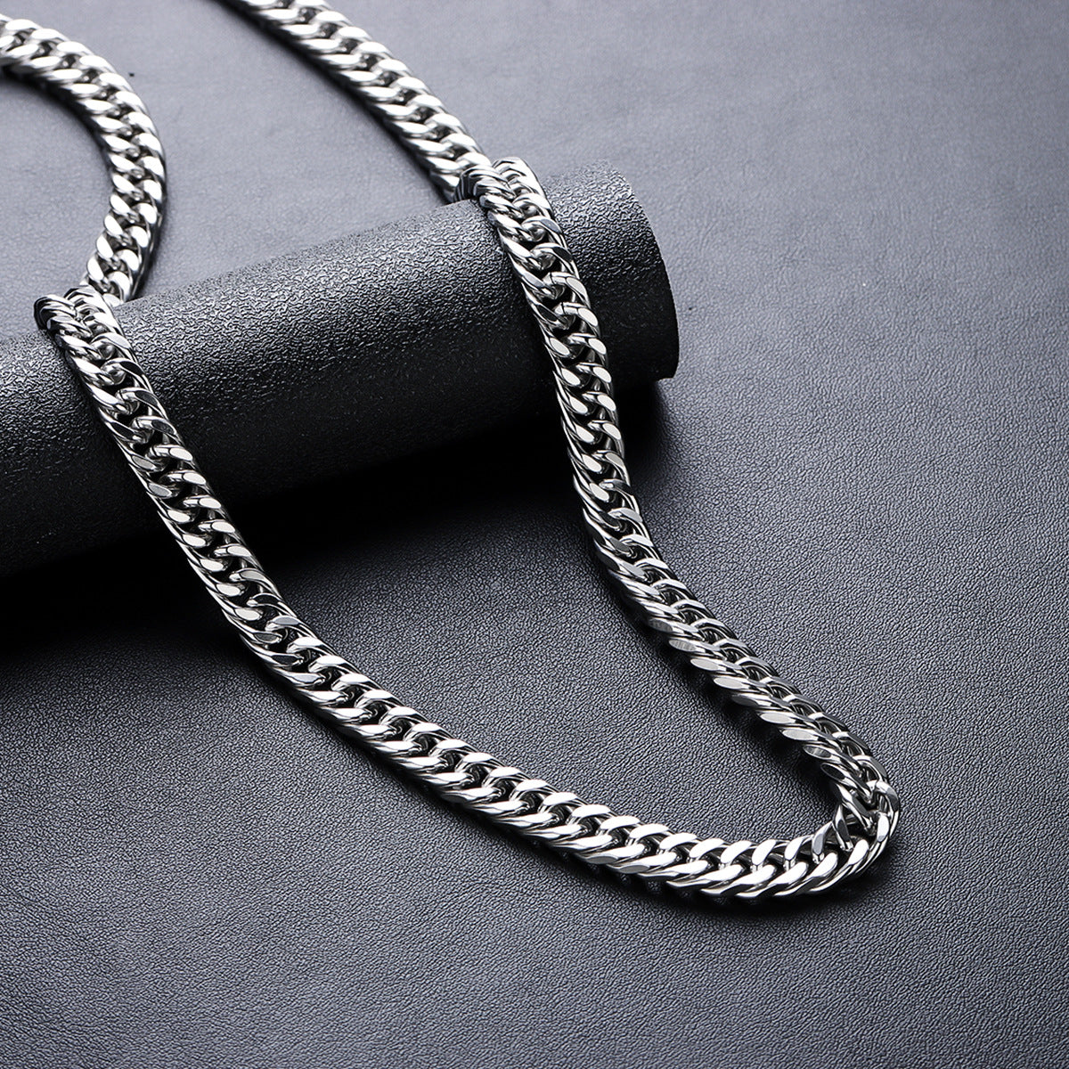Titan Chain